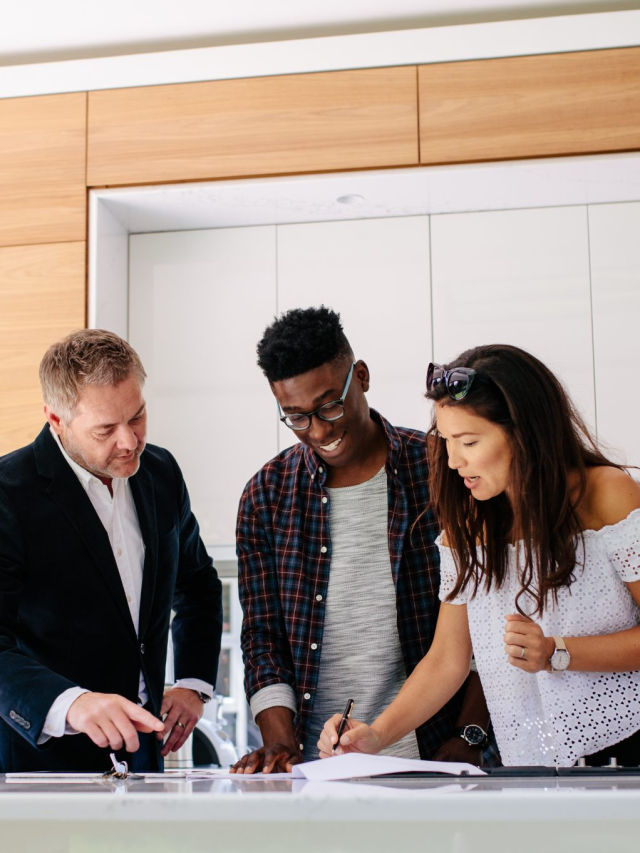 Contrato de aluguel com duas ou mais pessoas: O que acontece em caso de saída de um dos inquilinos?